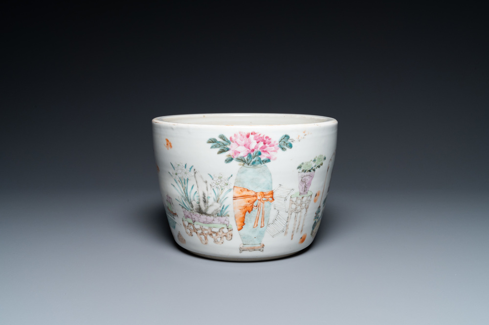 A Chinese qianjiang cai 'antiquities' jardini&egrave;re, 19/20th C.