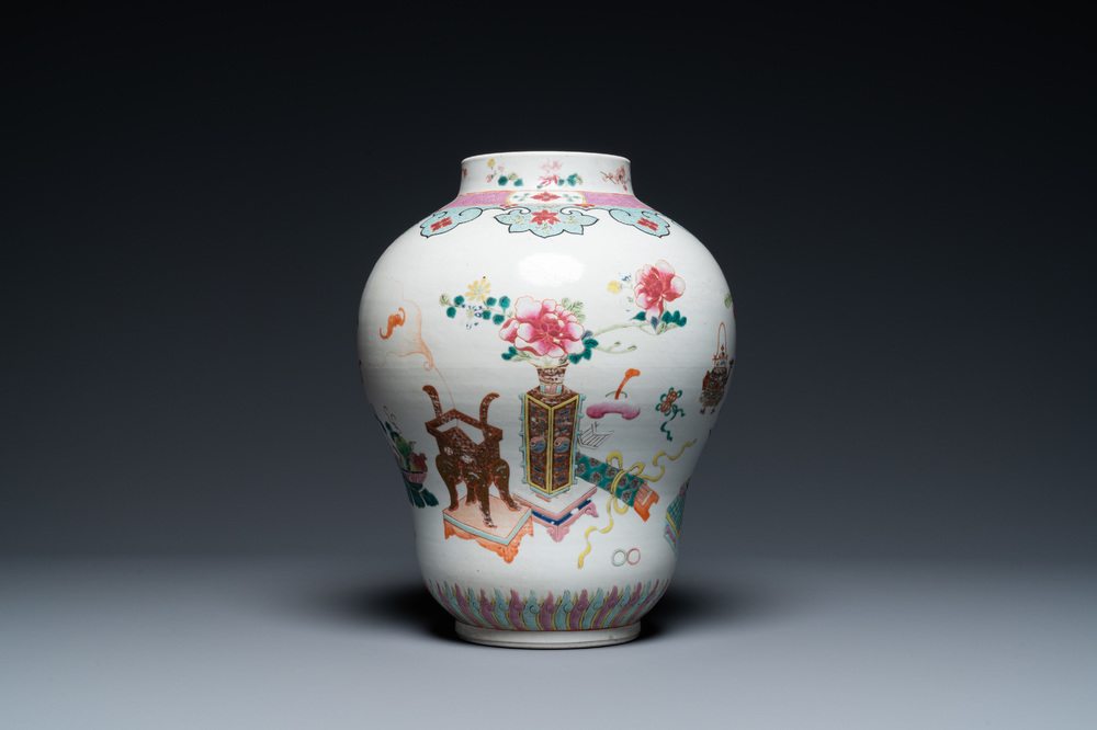 A Chinese famille rose 'antiquities' vase, Qianlong