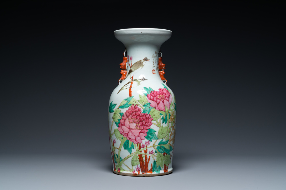 A Chinese qianjiang cai vase with birds among blossoms, 19th C.