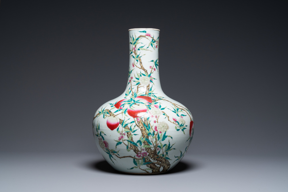 A Chinese famille rose 'tianqiu ping' 'nine peaches' vase, Qianlong mark, 19th C.