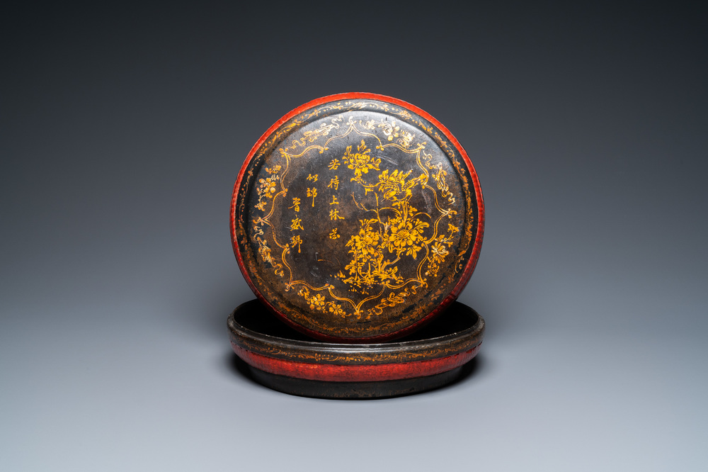 A large Chinese lacquered box and cover for the Vietnamese market, 18/19th C.