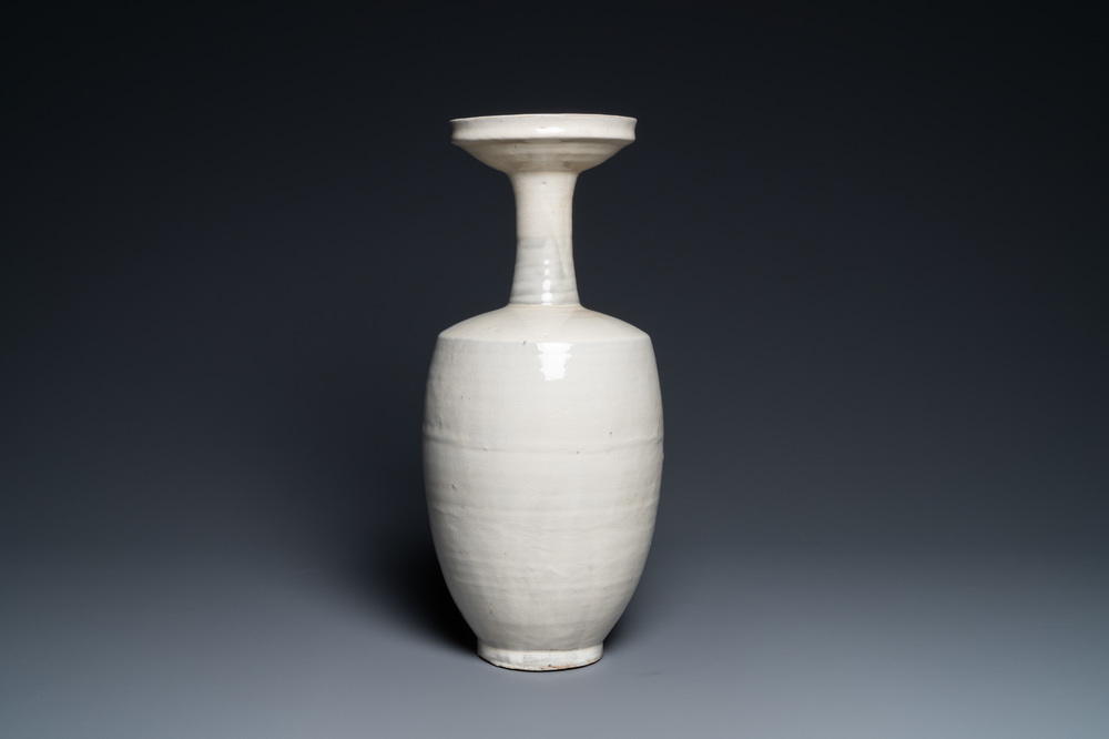A Chinese cream-glazed Cizhou-type vase, Liao or later