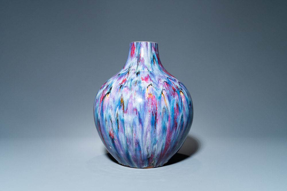 A Chinese flamb&eacute;-glazed bottle vase, 19th C.