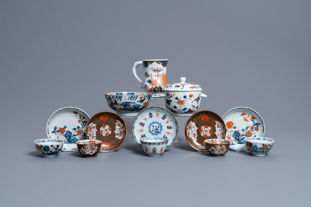 A Chinese Imari-style porringer, a mug, a bowl and five cups and saucers, Kangxi/Qianlong
