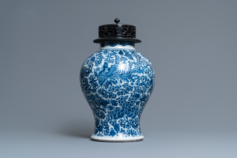 A Chinese blue and white 'phoenixes' vase, Kangxi