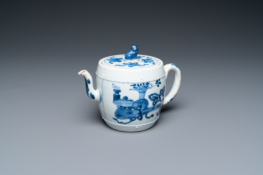 A Chinese blue and white 'antiquities' teapot and cover, Kangxi