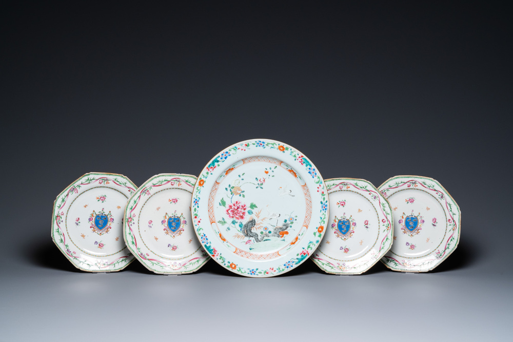A Chinese famille rose 'cranes' dish and four armorial plates, Qianlong