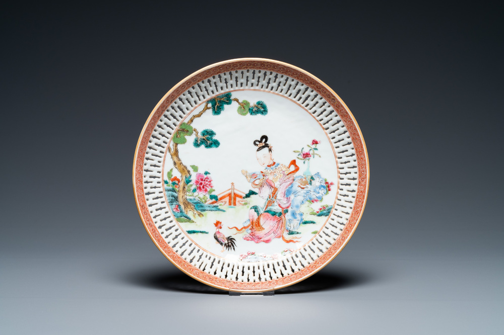 A Chinese famille rose plate with reticulated border, Yongzheng