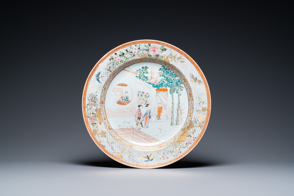 A Chinese famille rose dish, Yongzheng/Qianlong
