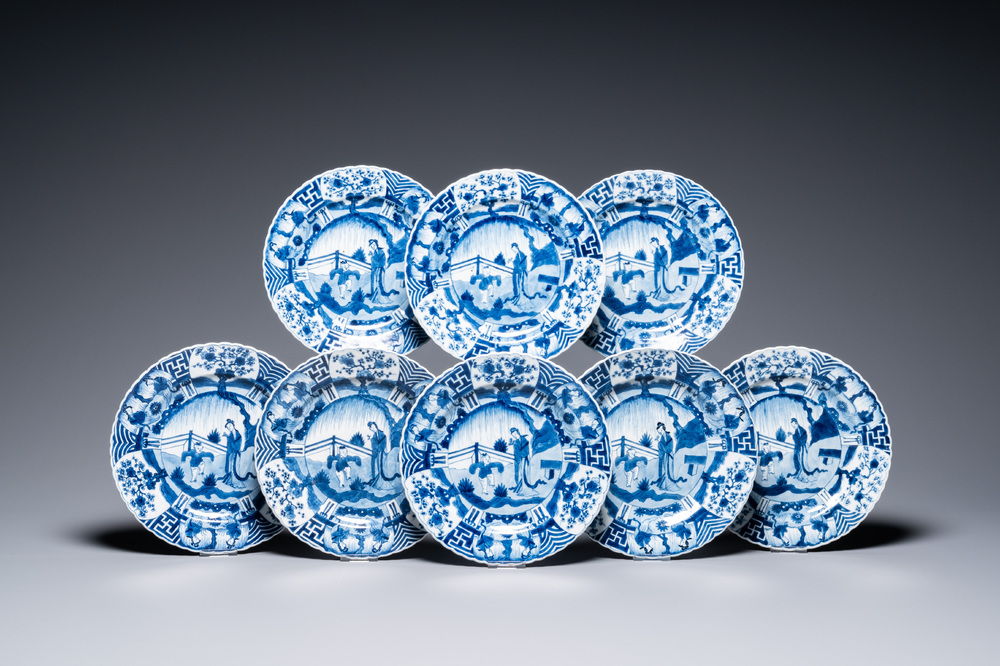Huit assiettes en porcelaine de Chine en bleu et blanc, 19&egrave;me