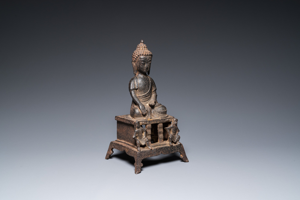Grand Bouddha en fer de fonte, Chine, Ming