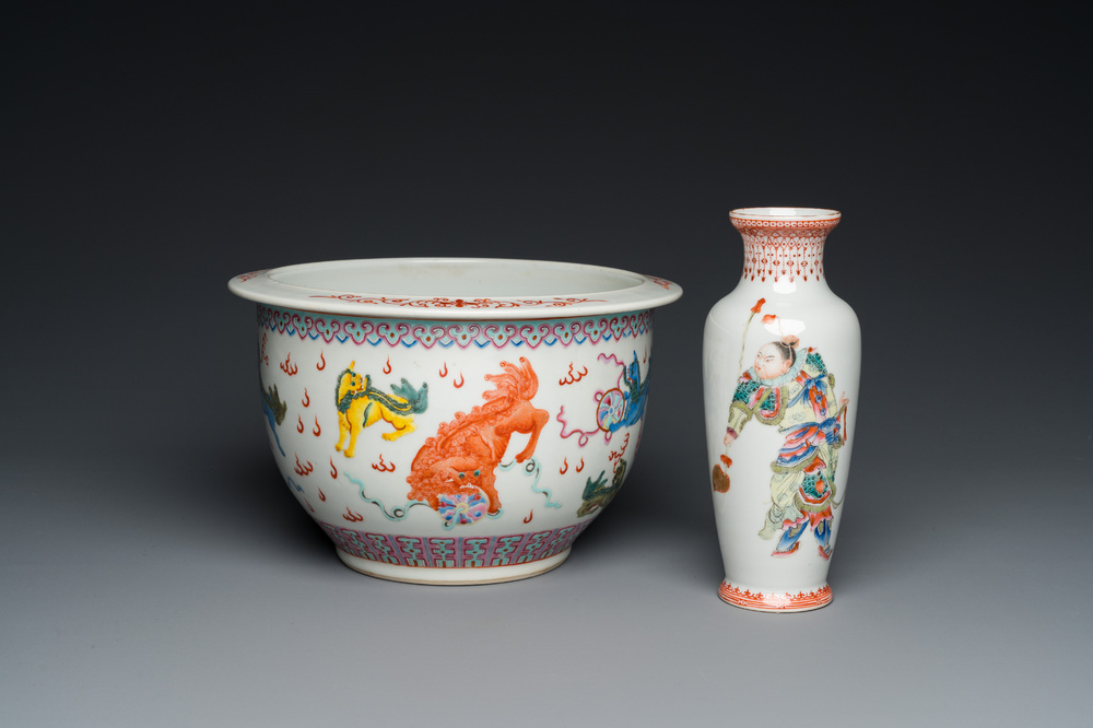 A Chinese famille rose 'Wu Shuang Pu' vase and a 'Buddhist lions' jardini&egrave;re, Republic