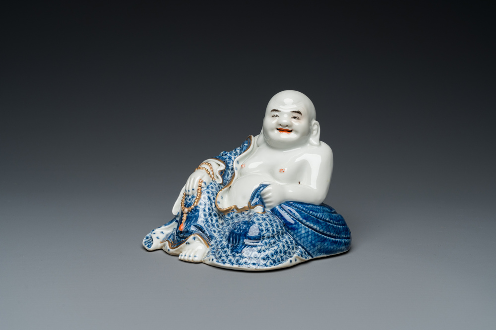 A Chinese blue and white seated Buddha, You Lin Ji Zao 游林記造 mark, Republic