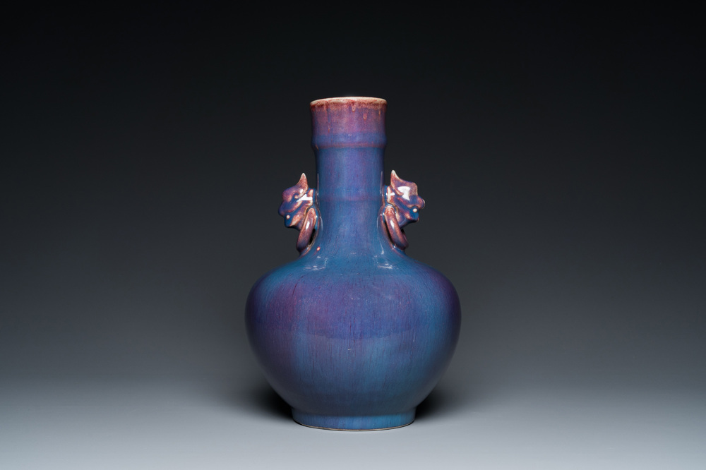 Vase de forme bouteille en porcelaine de Chine &agrave; &eacute;mail flamb&eacute;, Qianlong