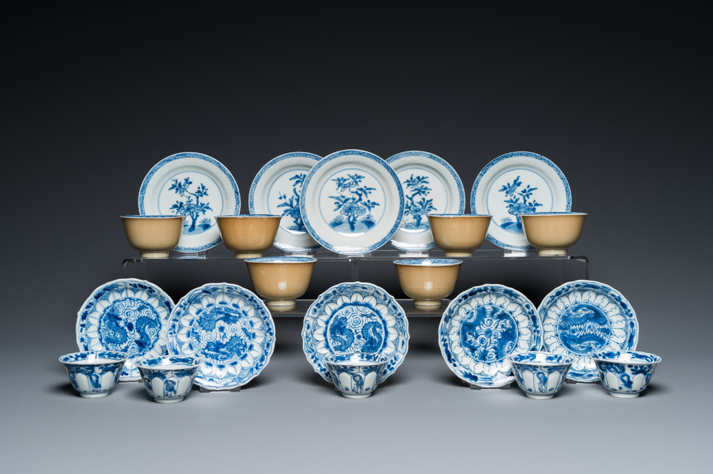 Eleven Chinese blue and white cups and ten saucers, Kangxi