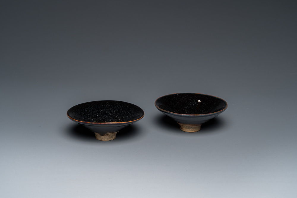 Paire de bols de type Cizhou aux taches d'huile, Yuan