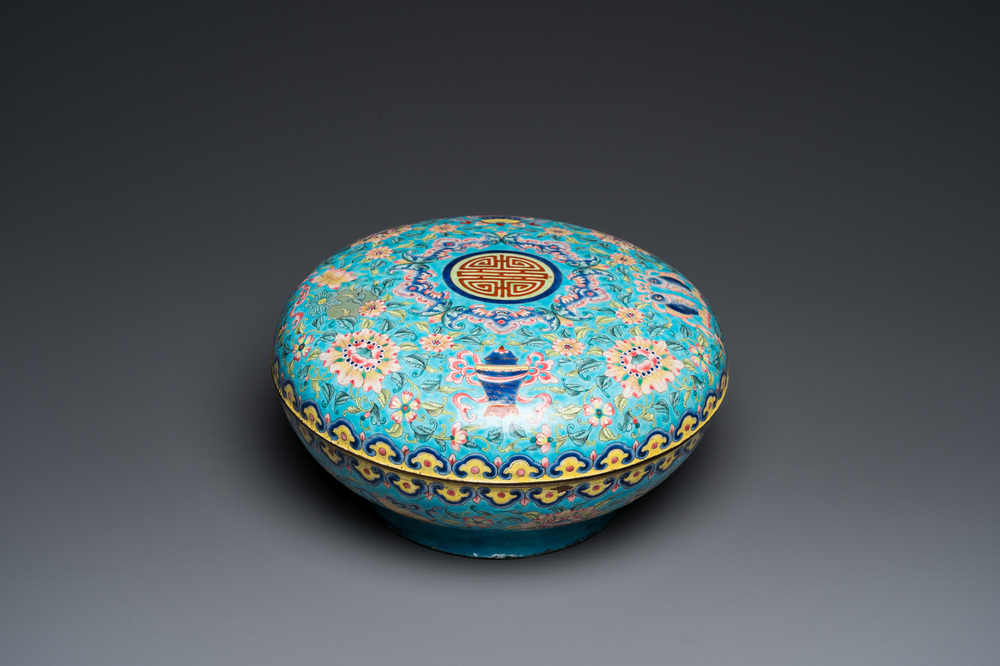 Bo&icirc;te &agrave; &eacute;pices en &eacute;maux de Canton &agrave; compartiment interne, Chine, Qianlong