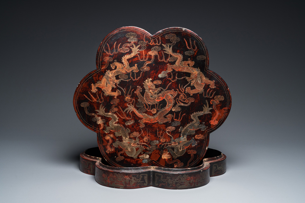 A large Chinese lacquer 'dragon' box and cover, 19/20th C.