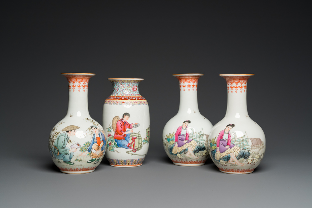 Vier Chinese vazen met Culturele Revolutie decor van boeren en kinderen, Zhong Guo Jing De Zhen Zhi 中國景德鎮製 merk, 20e eeuw