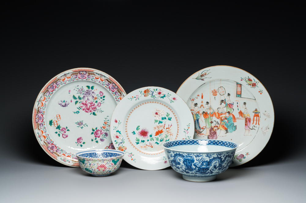Drie Chinese famille rose schotels en twee kommen, Qianlong en later