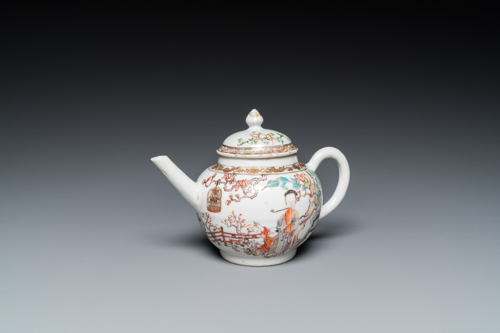 Th&eacute;i&egrave;re couverte en porcelaine de Chine famille rose, Yongzheng