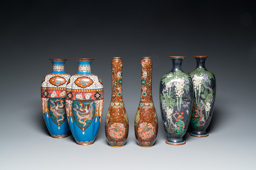 Drie paar Japanse cloisonn&eacute; vazen, Meiji, 19/20e eeuw
