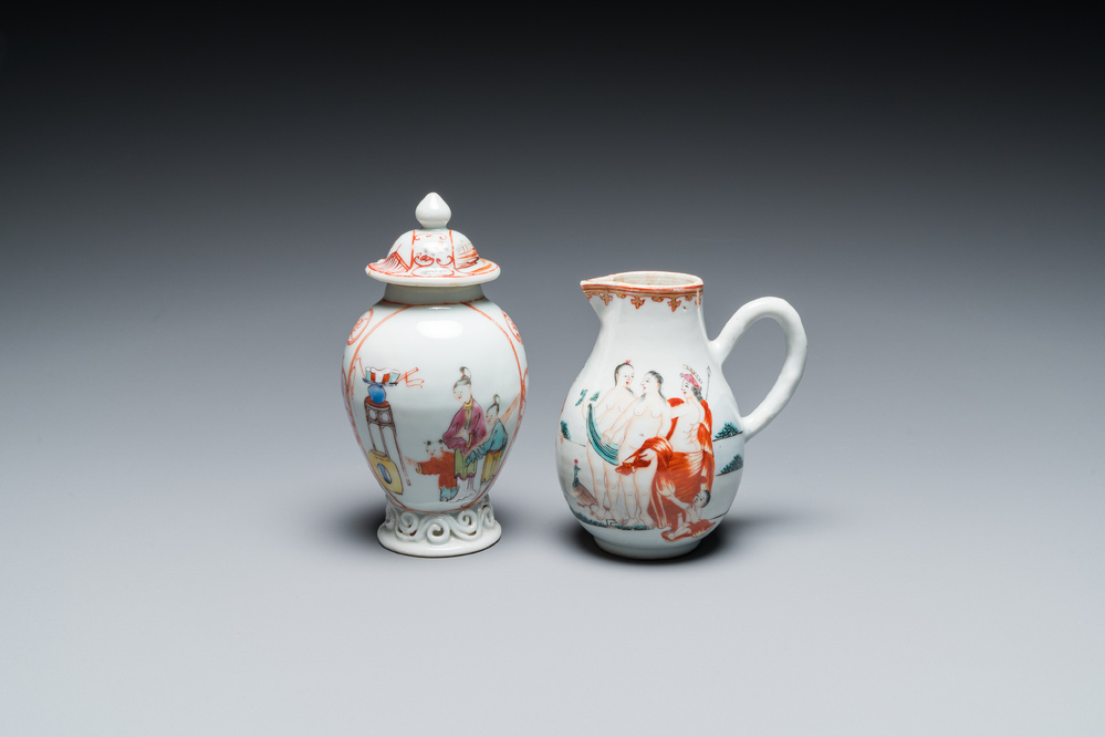 Une bo&icirc;te &agrave; th&eacute; couverte en porcelaine de Chine famille rose &agrave; sujet mandarin et une verseuse a d&eacute;cor du 'Jugement de Paris', Qianlong