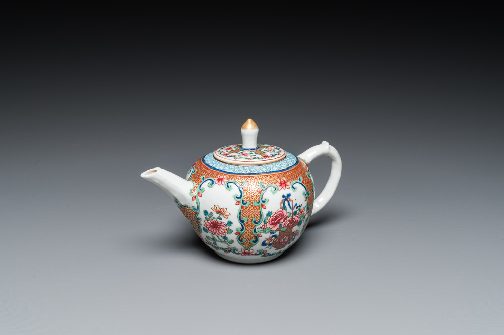 A fine Chinese famille rose teapot and cover, Yongzheng
