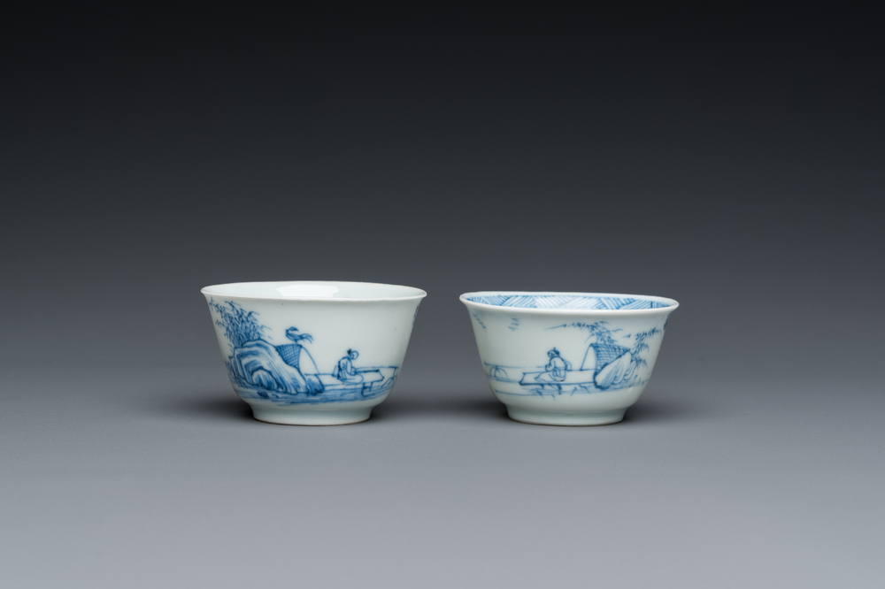 Two fine Chinese blue and white cups, Yongzheng