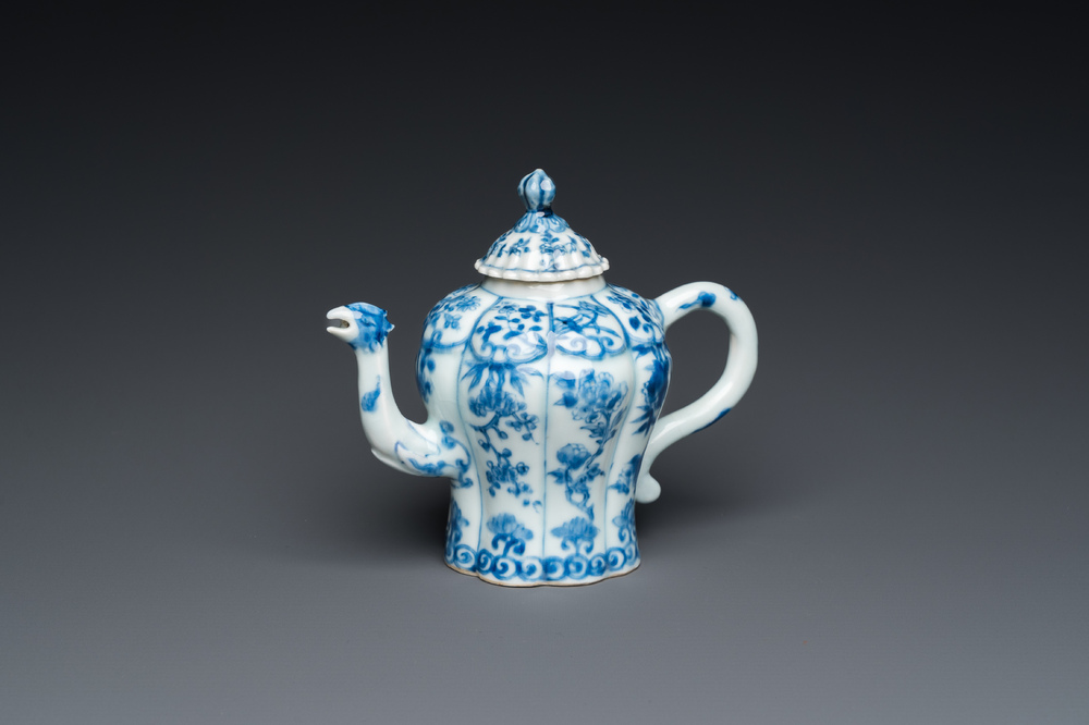 A Chinese blue and white teapot with a phoenix-shaped spout, Kangxi