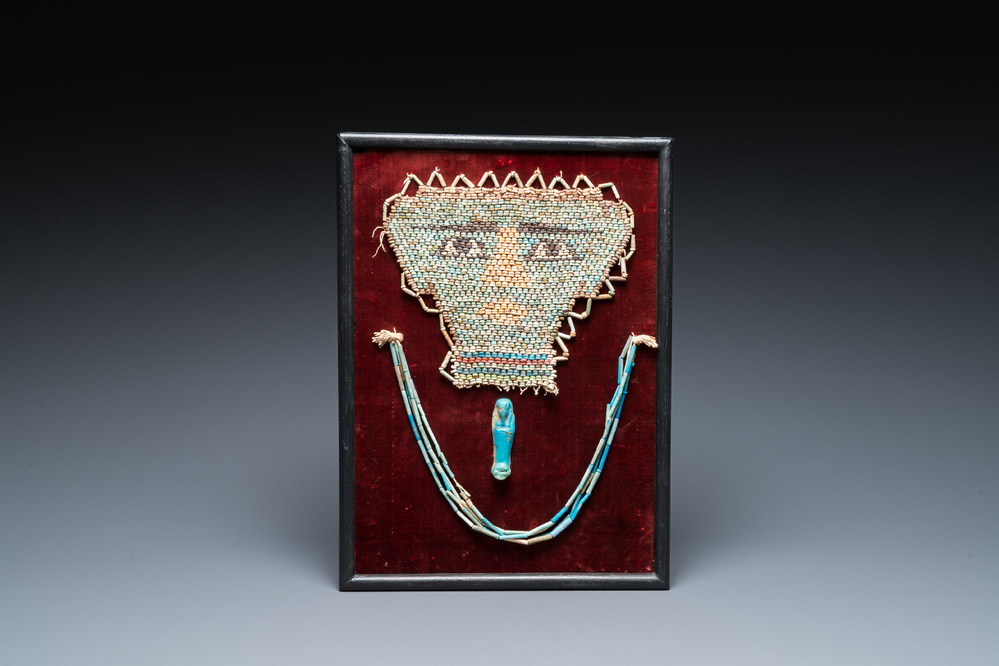 Un masque de momie en r&eacute;sille de perles en fa&iuml;ence, un oushebti et un collier, Egypte, p&eacute;riode ptol&eacute;ma&iuml;que