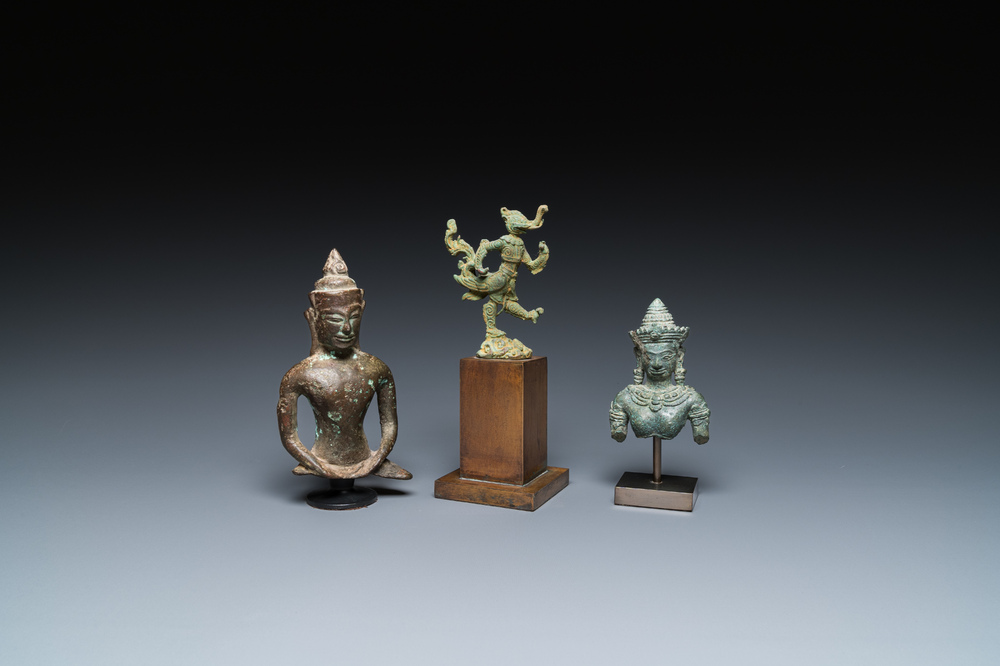 Drie bronzen Khmer sculpturen van Boeddha, Himmapan en Uma, Cambodja en Thailand, Bayon, 11e eeuw en later