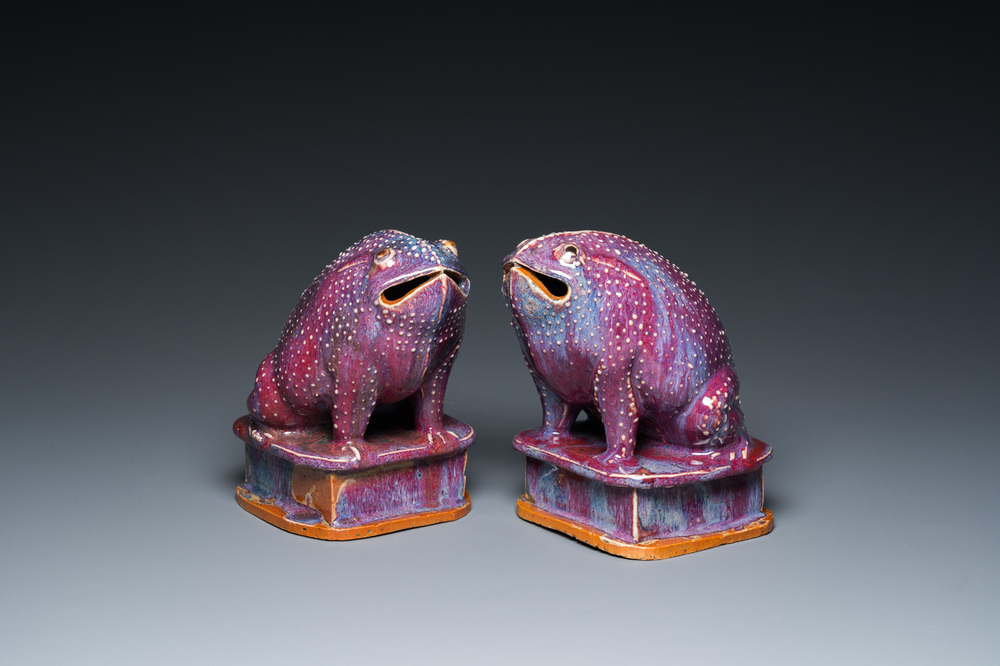 A pair of Chinese flamb&eacute;-glazed toads, 19th C.