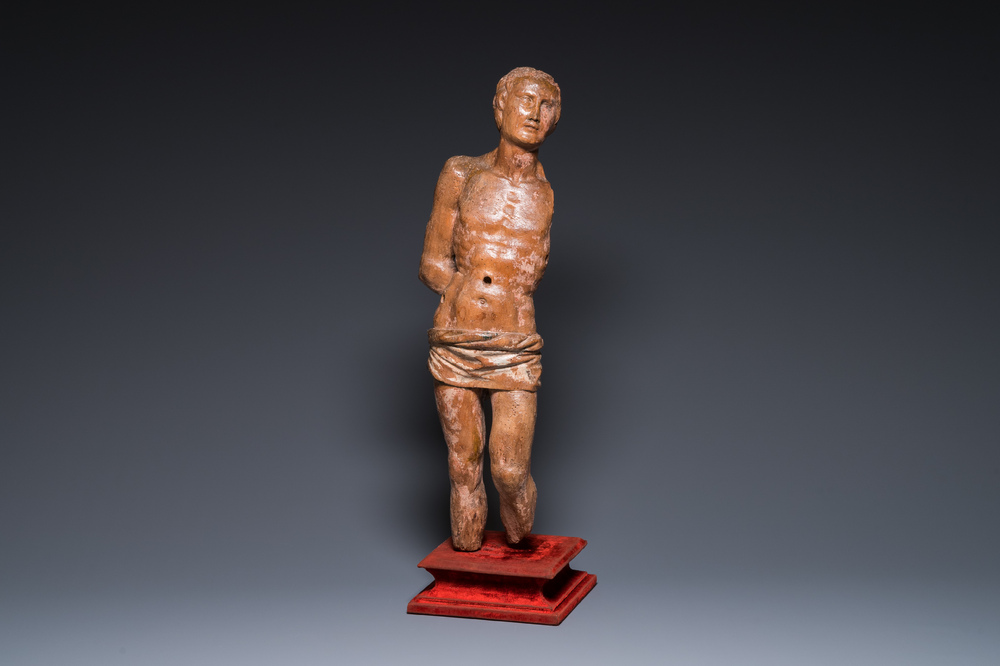Een Duitse houten sculptuur van Sint-Sebastiaan, 16e eeuw
