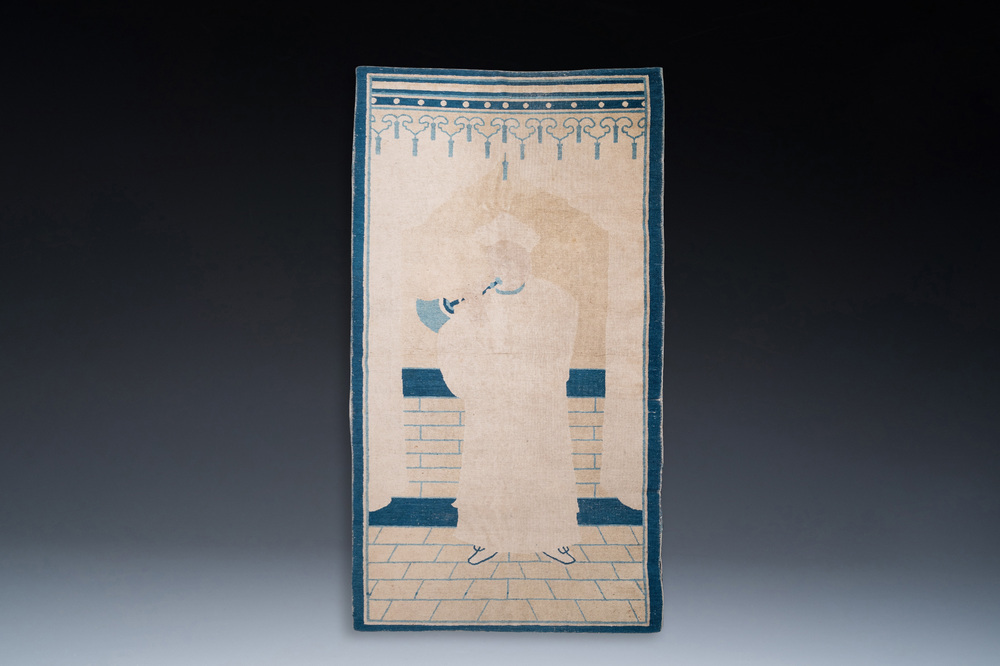 A Chinese Ningxia rug depicting a mandarin dignitary, 19th C