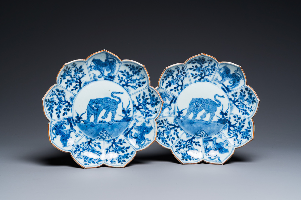 A pair of Chinese blue and white lotus-shaped 'leopard' dishes, Kangxi