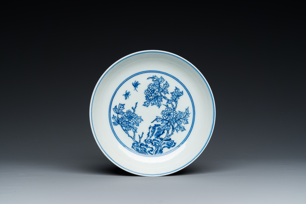 Coupe en porcelaine de Chine en bleu et blanc, marque et &eacute;poque de Yongzheng