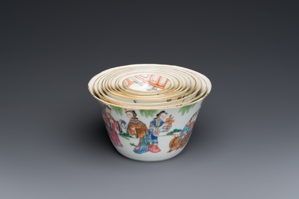 Ensemble de dix bols gigognes en porcelaine de Chine famille rose, marque et &eacute;poque de Daoguang