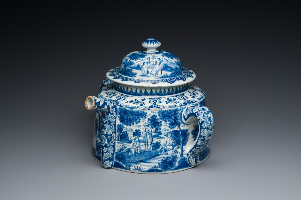 Tr&egrave;s rare pot &agrave; posset en fa&iuml;ence de Delft en bleu et blanc, d&eacute;but du 18&egrave;me