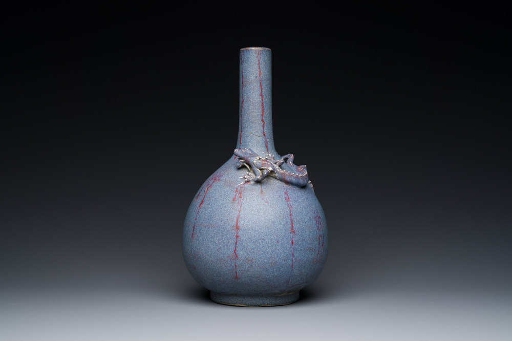 A Chinese flamb&eacute;-glazed bottle vase, 18/19th C.