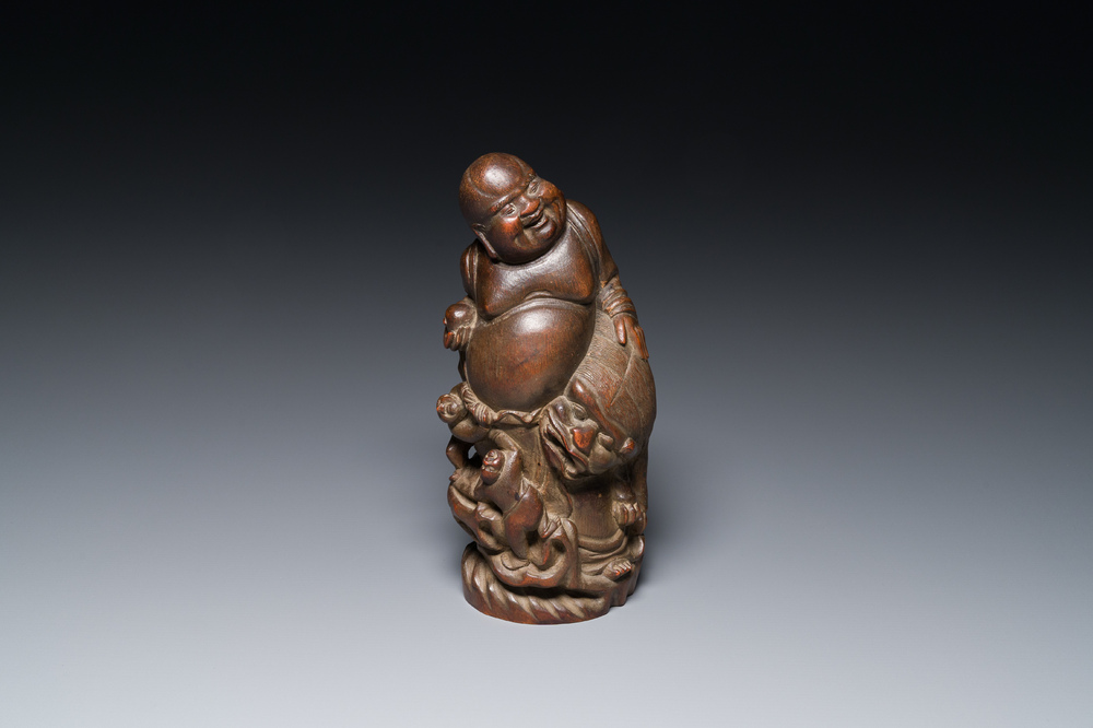Bouddha en bois de bambou sculpt&eacute;, Chine, 18/19&egrave;me