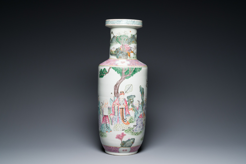 A Chinese famille rose rouleau vase with Shou Lao, Qianlong mark, 19th C.