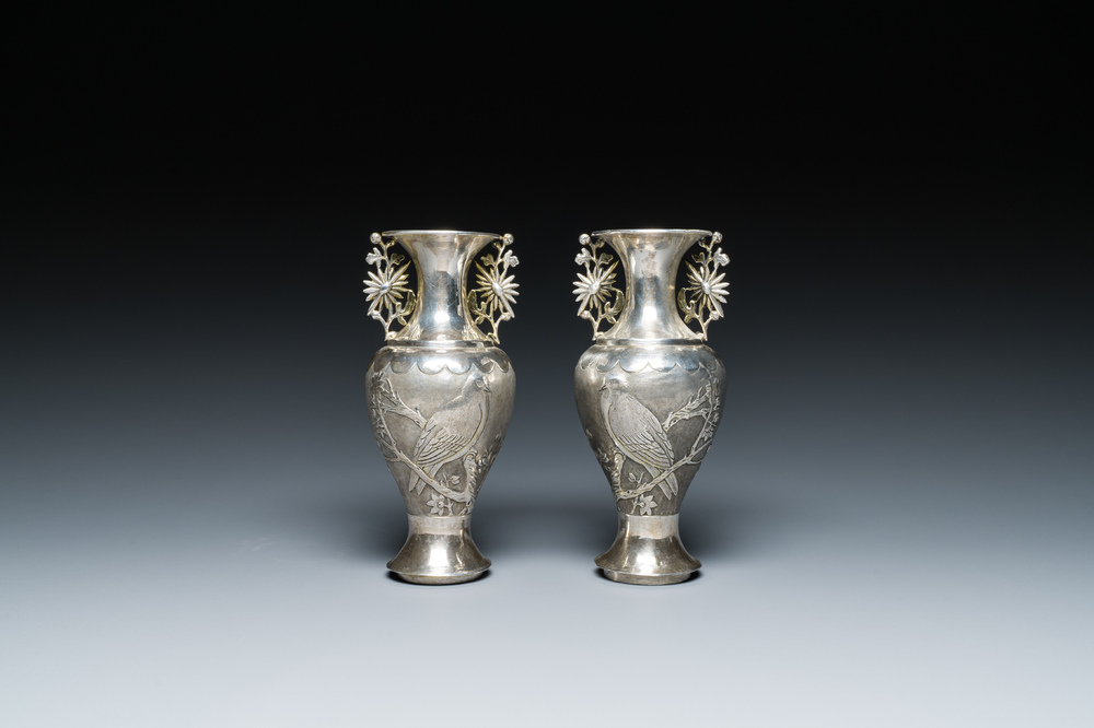 Paire de vases en argent, Chine, marques de Zeng 增 et de Zuwen 足纹, 19&egrave;me
