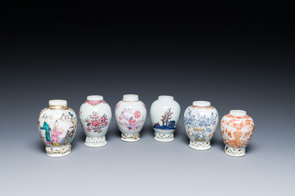 Zes Chinese famille rose, Imari-stijl en ijzerrode theebussen, Yongzheng/Qianlong