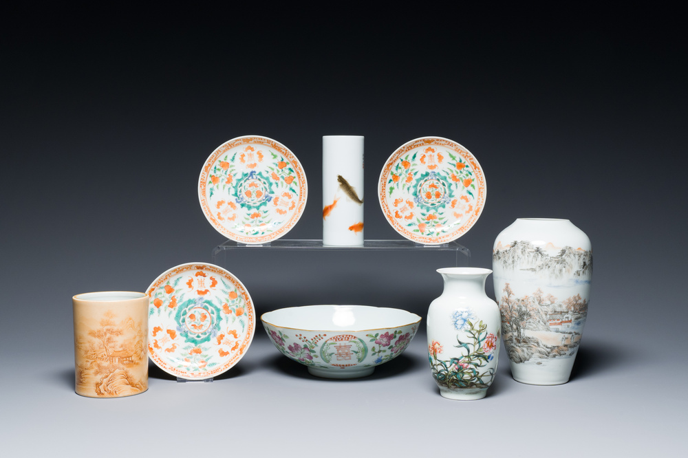 Een diverse collectie Chinees porselein, 19/20e eeuw