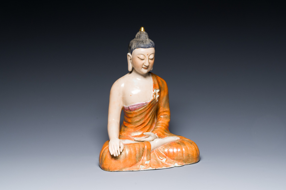 A Chinese famille rose figure of Buddha, Qianlong mark, 19/20th C.