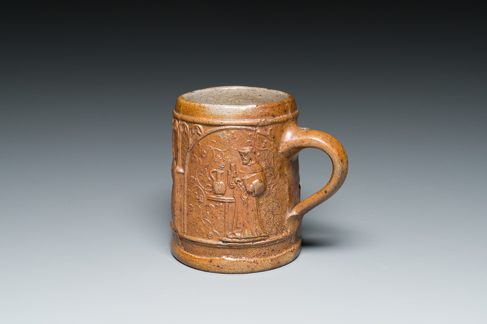 Een zeldzame Duitse steengoed pul met koning Gambrinus, Jan I van Brabant, Keulen of Frechen, ca. 1600
