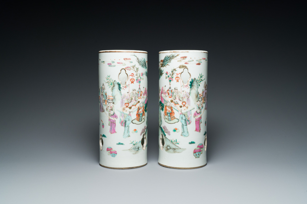 A pair of Chinese famille rose reticulated hat stands, 19th C.