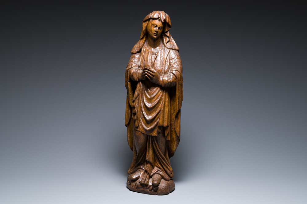 Marie Madeleine d'une Crucifixion en ch&ecirc;ne sculpt&eacute;, Flandre, 16&egrave;me