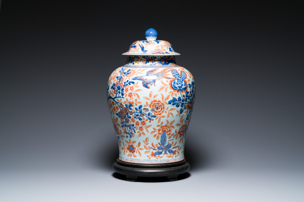 Vase couvert en porcelaine de Chine de style Imari et en rouge de cuivre, Kangxi